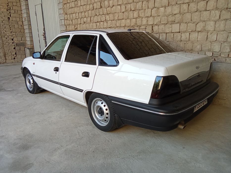 Продаётся nexia 1 идеально состояние