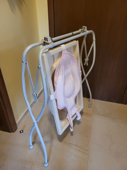 Бебешка ваничка със стойка и аксесоари