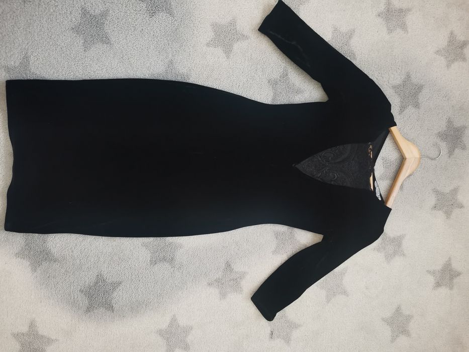 Vând rochii de seara