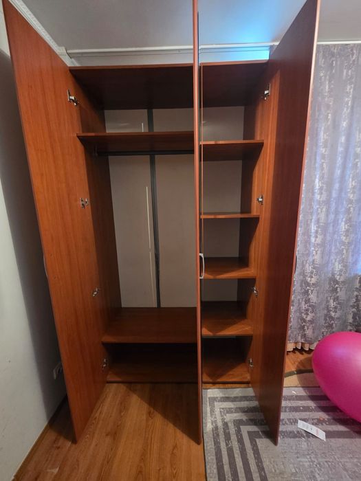 Продам Шкаф шифонер есть доставка