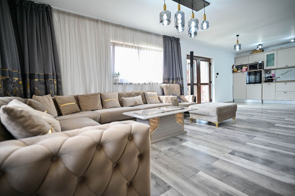 Casa individuala de inchiriat/ vanzare