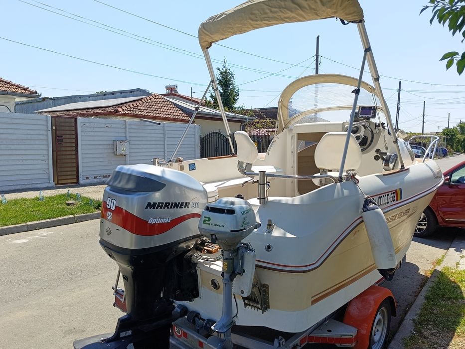 Quicksilver 510 cruiser ,motorizare 90 cp
