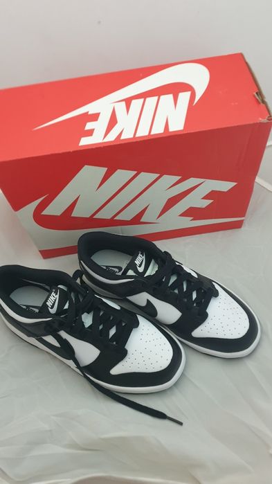 Nike Dunk Retro черно и бяло