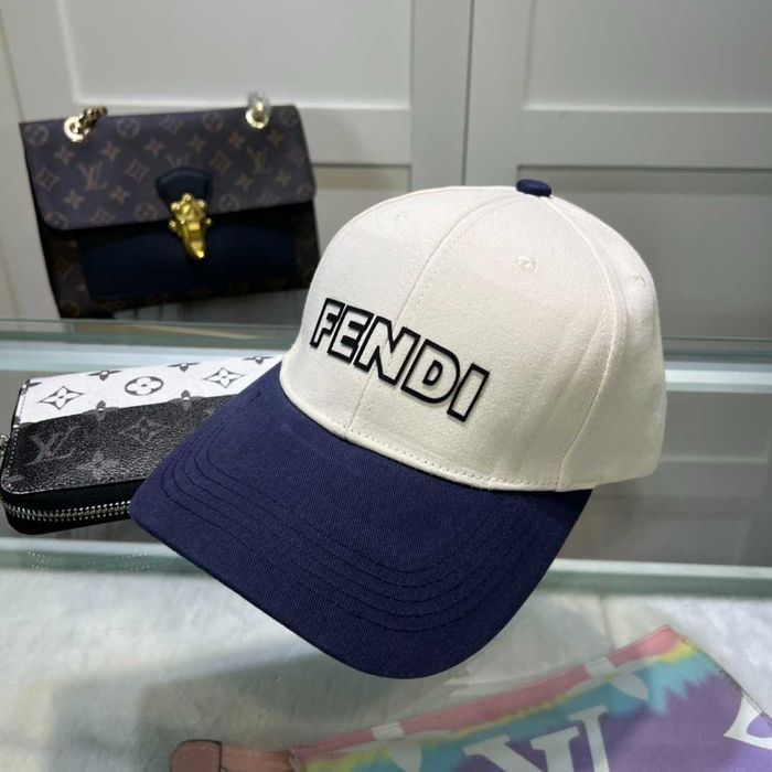 Aduc pe comanda Sepci  FENDI orice model