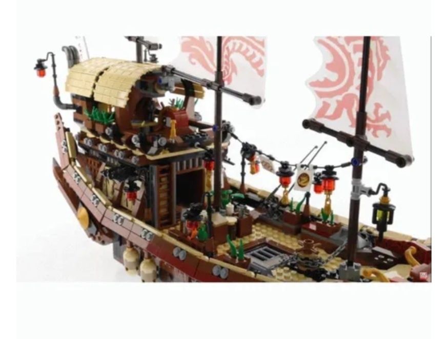 онструктор NinjaGo Летающий Корабль Мастера Ву 10723