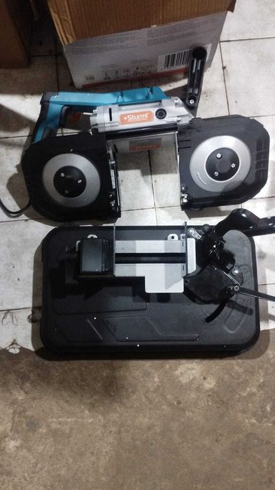 Ленточная пила Sturm новая.