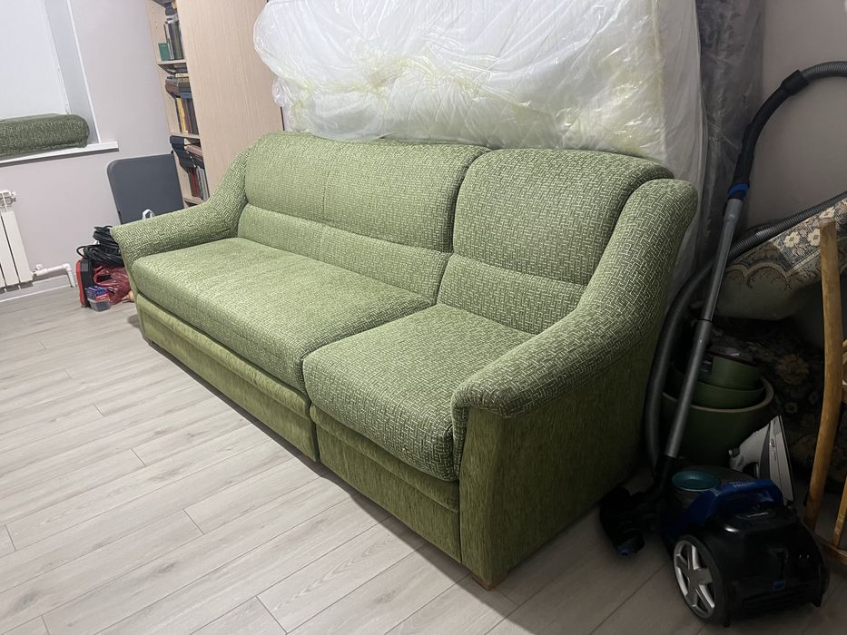 Продам диван качественный в