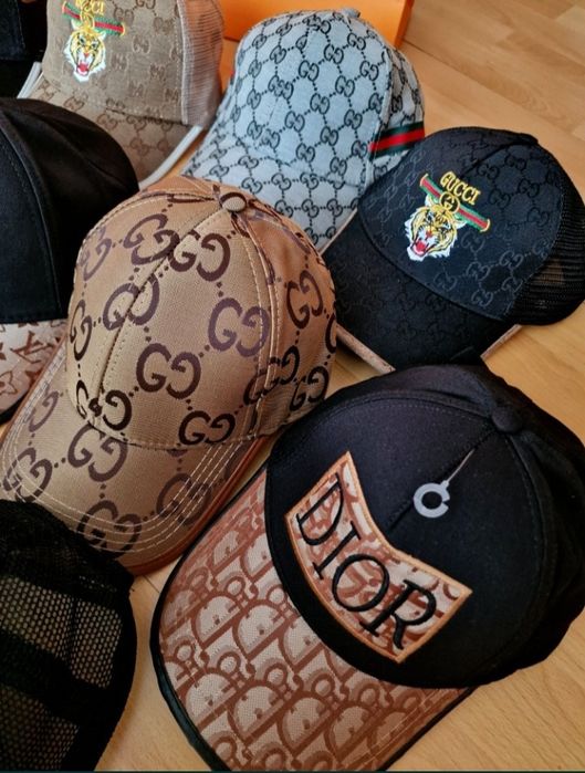 Sepci reglabile,model unisex, super preț,logo brodat, saculet,eticheta