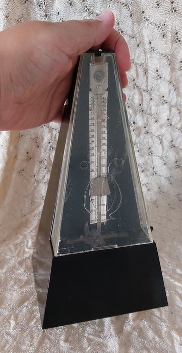 Метроном для музыки механический