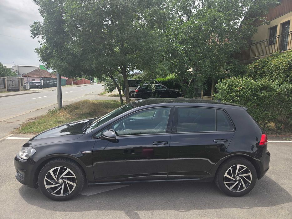 Volkswagen Golf 7 Lounge 2016 1.6tdi E5 DSG camera keyless...pret  7390e neg