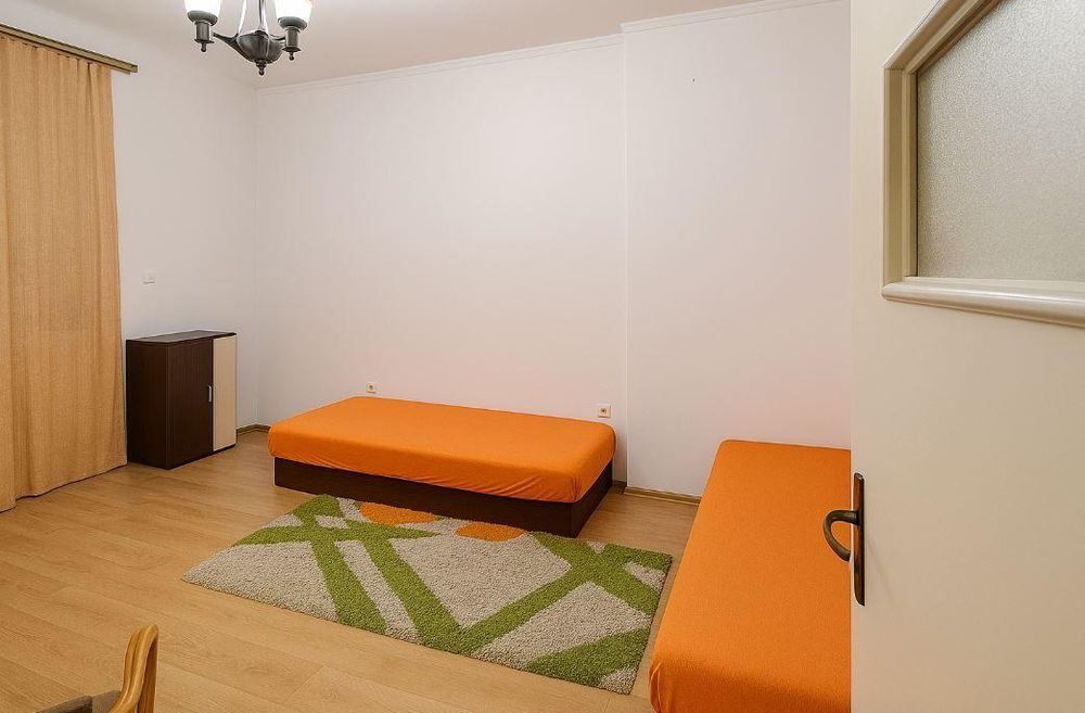 Дава се под наем Двустаен апартамент в Варна, Гръцка махала - 40 кв.м за 350 € - Снимка #1