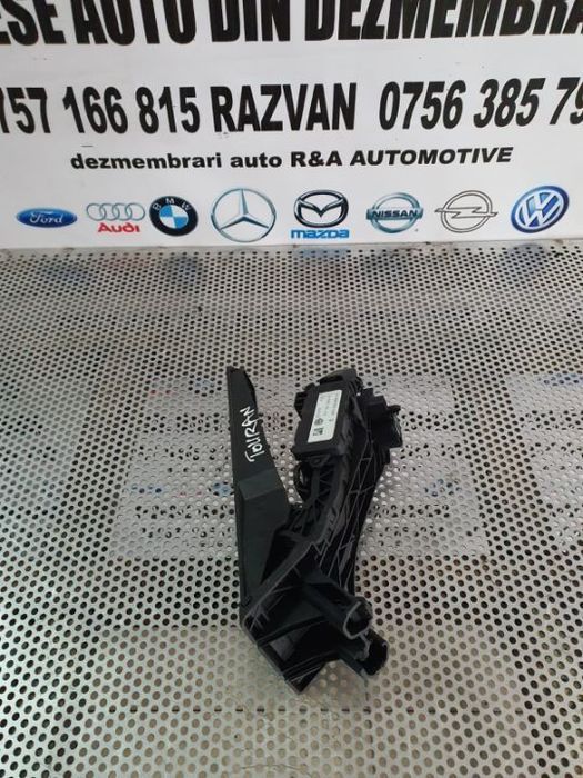 Pedala Acceleratie VW Touran 1.9 Diesel Motor BLS BKC BXE