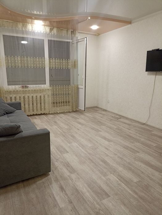 Продам 2 х комнатную квартиру в 4 мкрн.