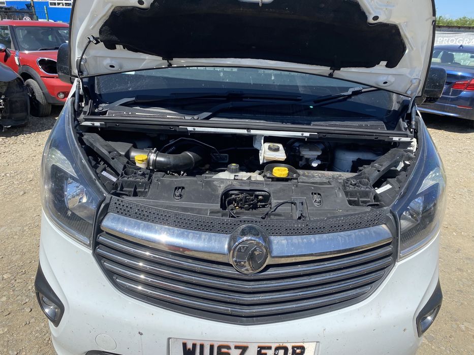 Fuzetă stânga față Opel Vivaro 1.6 cdti 2017