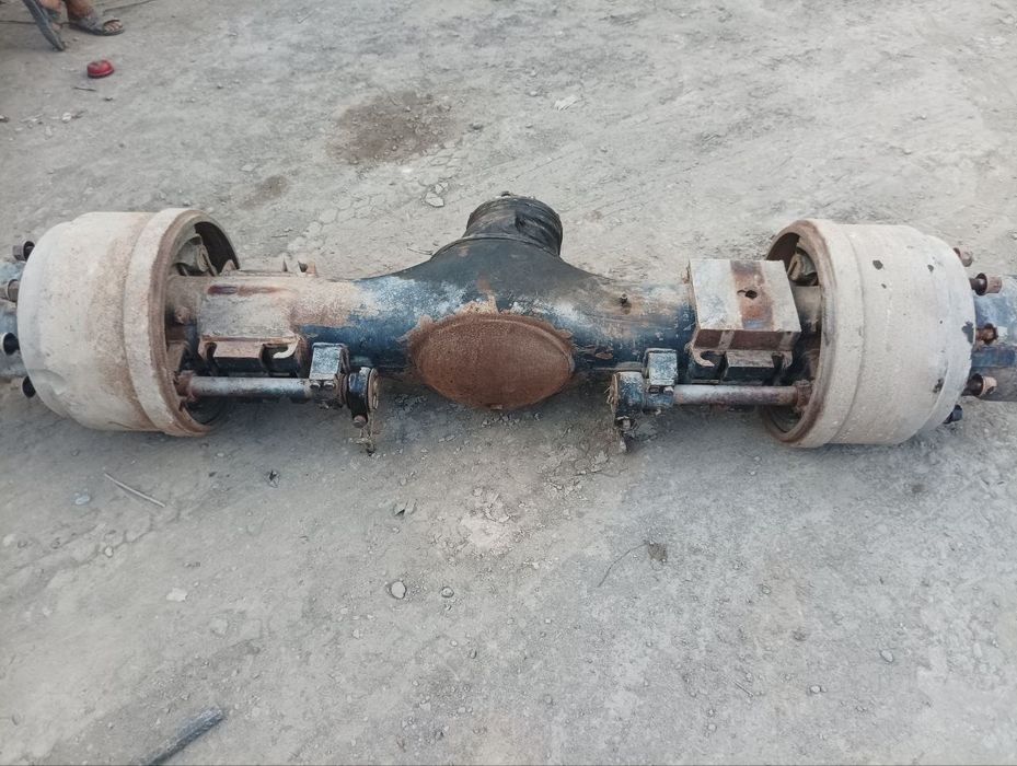 Laz  zadni most.