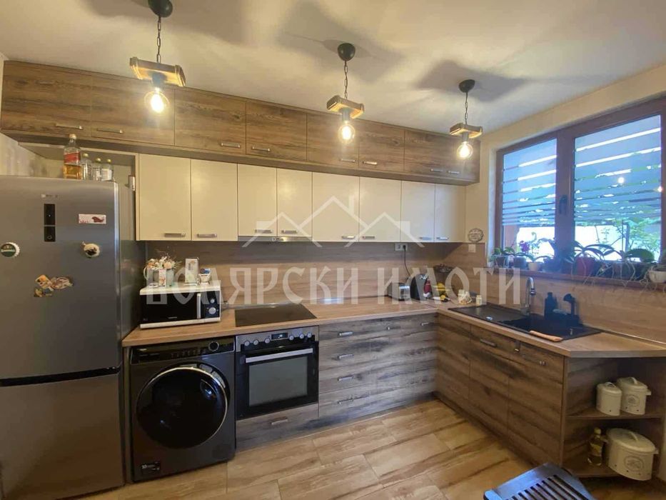 Продава се Къща в Дебелец - 110 кв.м за 1955 €/кв.м - Снимка #6