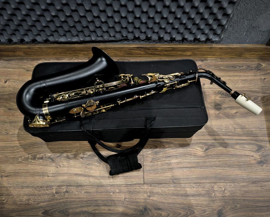 Алт саксофон "Cesilio"