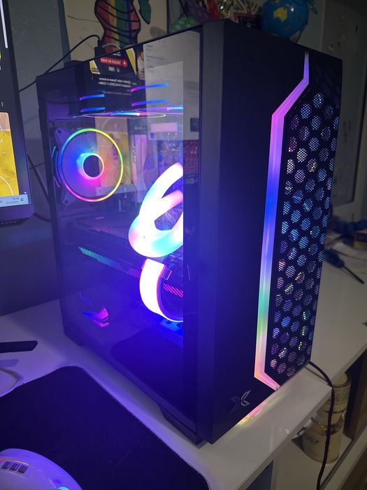 Xigmatek Gemini II компютърна кутия