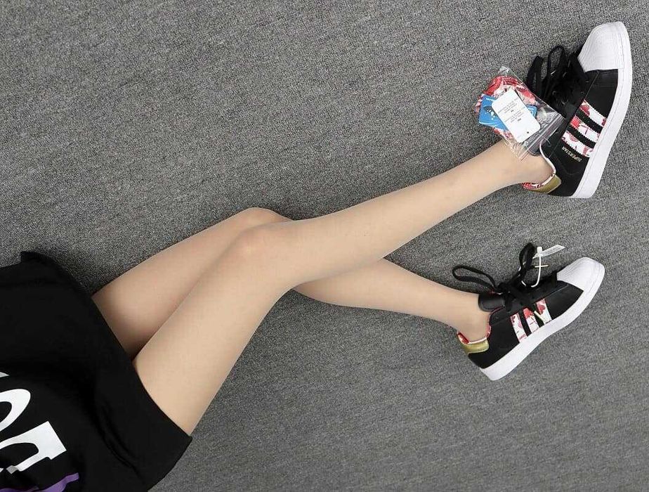 Оригинални  кожени обувки ADIDAS SUPERSTAR    EU 37 1/3