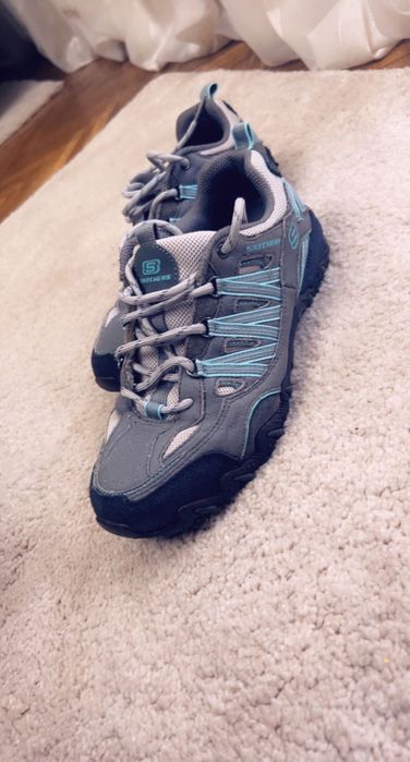 Adidasi Skechers masura 37 stare perfecta