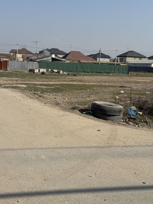 Участок 10соток,лпх,газ ,свет,вода,все комуникаций