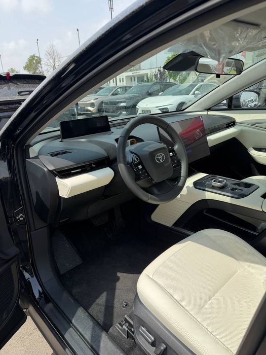 Tayota electr 500 km ful pazitsiyasi