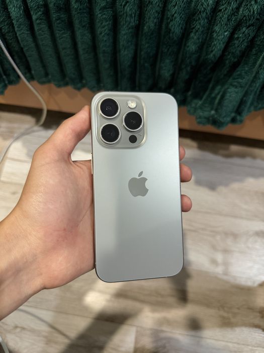 iPhone 15 pro (256GB)