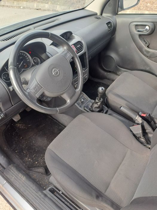 Opel corsa 1.2 benzina 136500 km