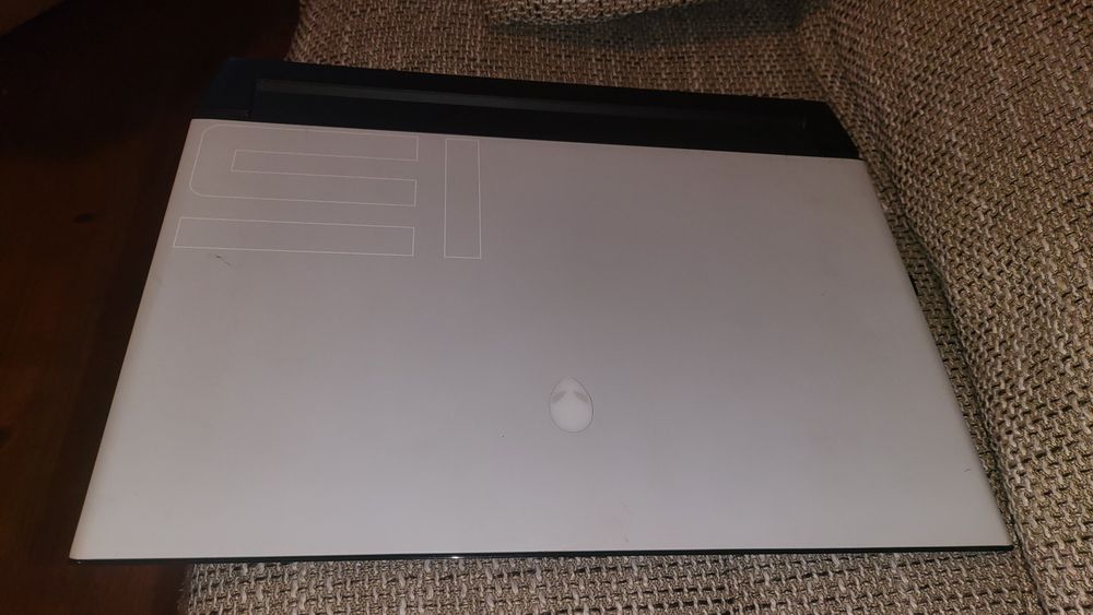 ТОП Геймърски Лаптоп Alienware m15 R3 p87f RTX2070