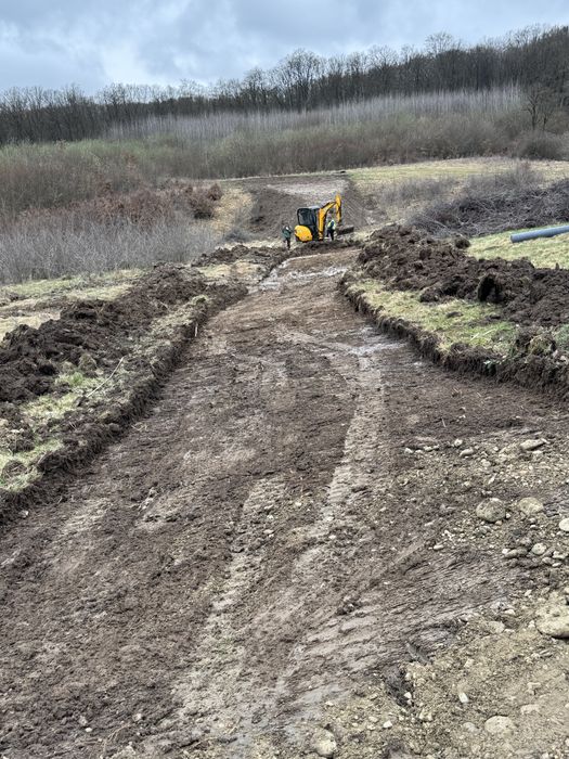 LUCRARI /INCHIRIERI excavator 3t / Buldozer 20 t