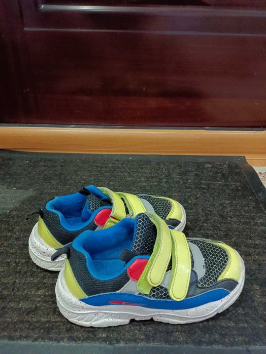 Детская обувь в отличном состоянии