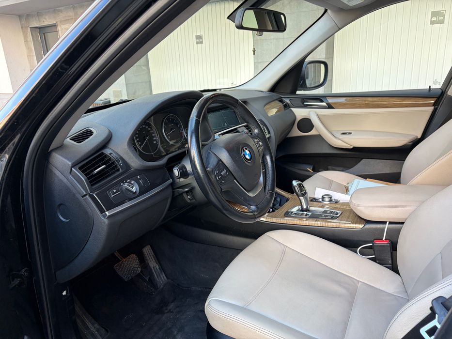Автомобил БМВ х3 3,5i