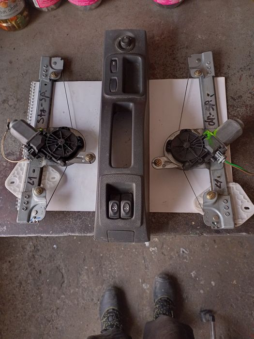 SET pereche macara electrică buton ridicare geam ușa SPATE sau FAȚĂ Da