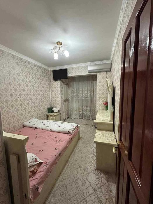 Uy sotiladi 2 xona 3 xona qilingan Yunusobod 4kv