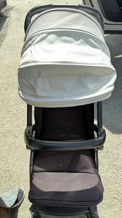 Продам легкую коляску