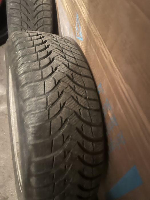 Зимни гуми Michelin 2 бр. и ESA Tecar 2 бр. 195/60/15
