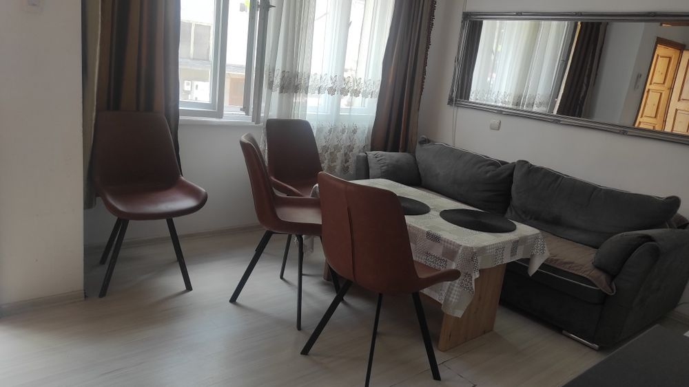 Наемане на 2 апартамента до МОЛ ГАЛЕРИЯ, РЕМИЗА