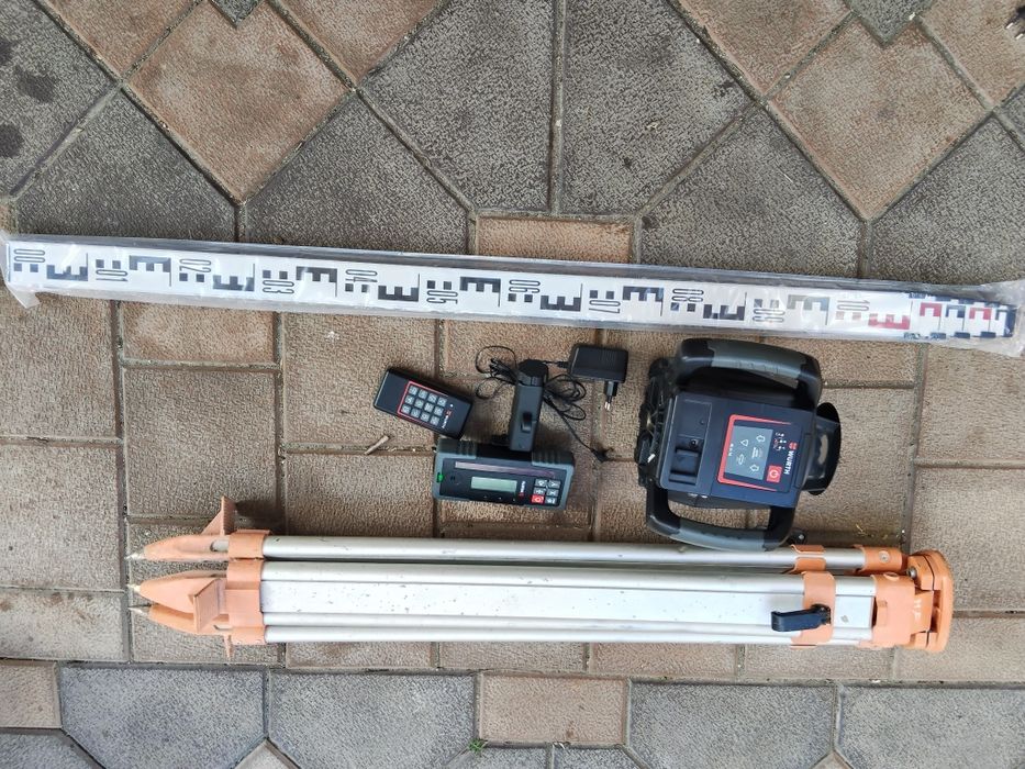 Laser de exterior cu dubla panta  WURT RL 5-14 că și nou