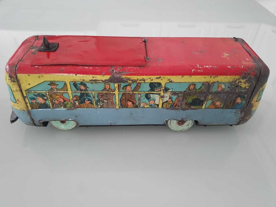 Autobuz Amt Jucarie veche romaneasca