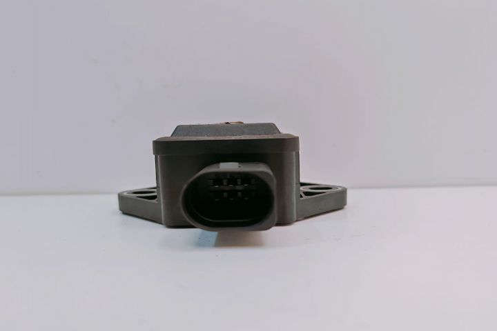 Senzor ESP Bosch  8E0907637A Audi A6 4B/C5 (facelift)