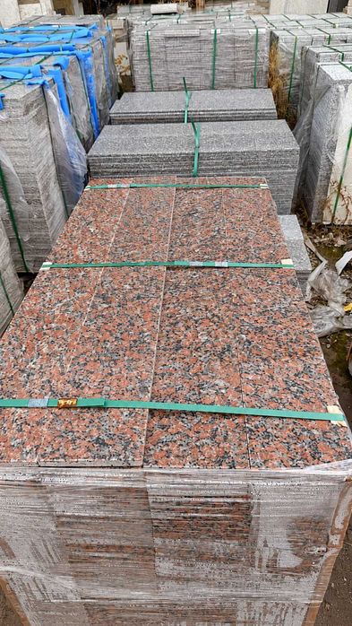 Готови Гранитни Стъпала "Делукс Ред" - 30 евро с ДДС