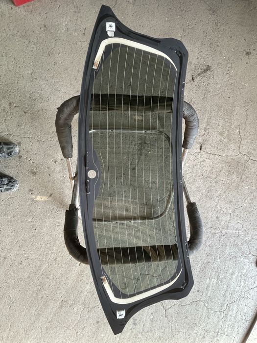 Suzuki Vitara задно стъкло