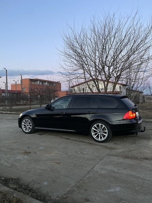 BMW e91 2012 facelift