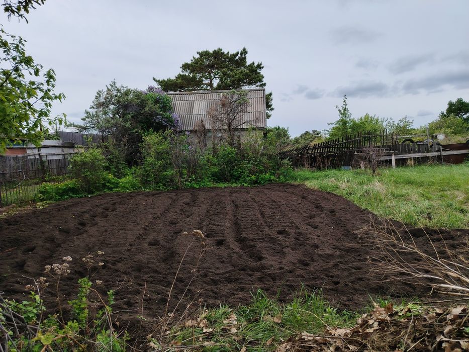 Продам дачу в 1 общ. 400000т. полив отличный