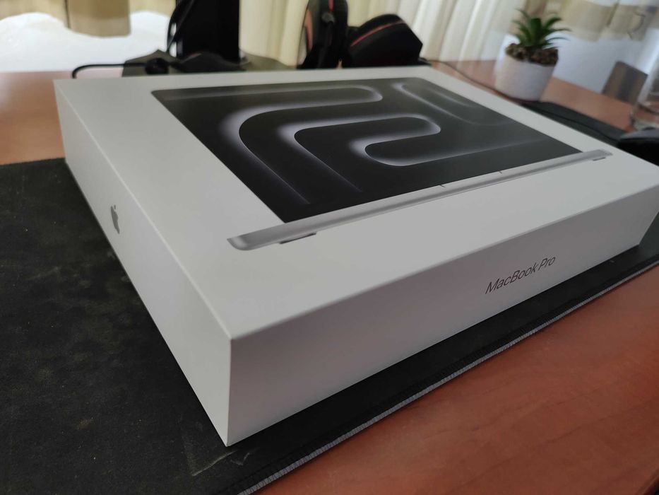 MacBook Pro 14" 2025 (M5) 16GB/1TB