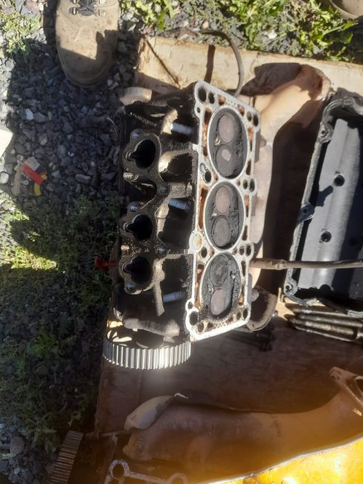 Головка от ауди 100 с4 2.8