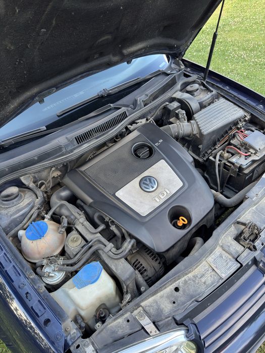 VOLKSWAGEN Golf 2004 — imagine 5