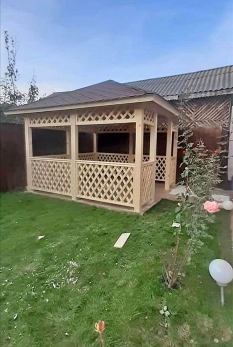 Foisor elegant pentru gradina sau curte