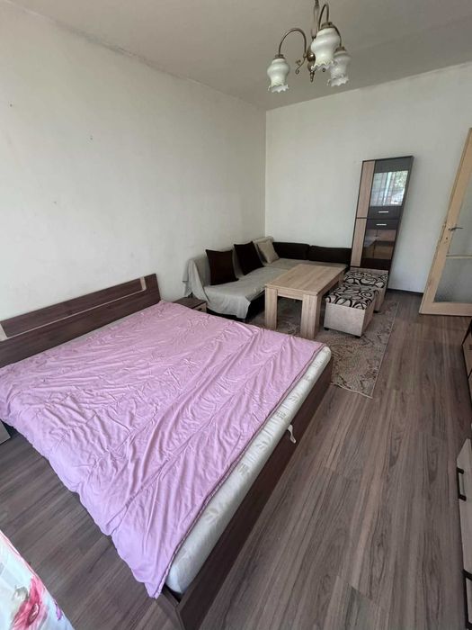 Давам едностаен апартамент под наем