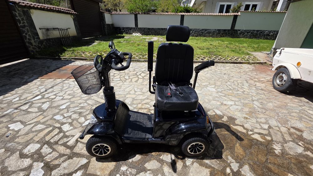 Акумулаторна инвалидна количка